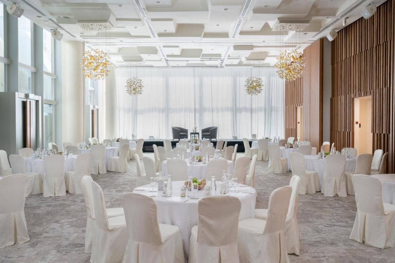 Oasia Resort Sentosa By Far East Hospitality Singapore Exterior photo The ballroom